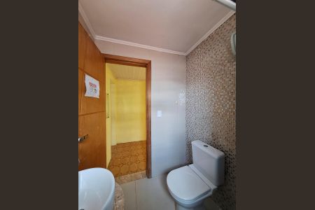 Casa à venda com 70m², 2 quartos e 1 vaga Casa à venda com 70m², 2 quartos e 1 vagaBanheiro