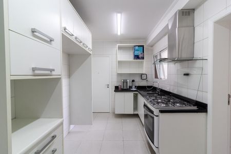 Apartamento para alugar com 131m², 3 quartos e 2 vagasCozinha