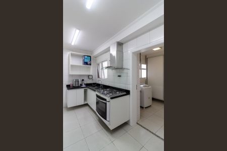 Apartamento para alugar com 131m², 3 quartos e 2 vagasCozinha