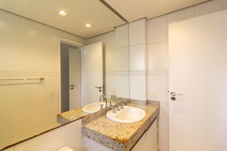 Apartamento para alugar com 131m², 3 quartos e 2 vagasBanheiro da Suíte 3