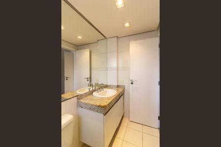 Apartamento para alugar com 131m², 3 quartos e 2 vagasBanheiro da Suíte 3