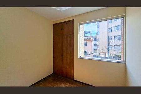 Apartamento à venda com 127m², 3 quartos e 1 vagaQuarto 2