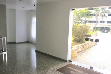 Apartamento à venda com 153m², 4 quartos e 2 vagasÁrea comum - Hall de entrada