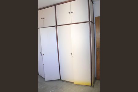 Apartamento à venda com 153m², 4 quartos e 2 vagasQuarto 2