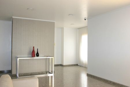 Apartamento à venda com 153m², 4 quartos e 2 vagasÁrea comum - Hall de entrada