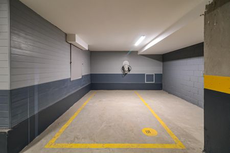 Apartamento à venda com 113m², 3 quartos e 2 vagas Apartamento à venda com 113m², 3 quartos e 2 vagasÁrea comum - Vaga de carregamento
