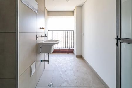 Apartamento à venda com 113m², 3 quartos e 2 vagas Apartamento à venda com 113m², 3 quartos e 2 vagasÁrea de Serviço