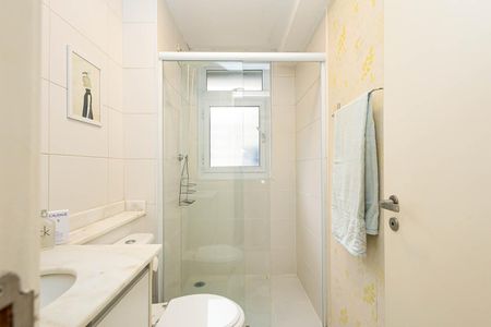Banheiro de kitnet/studio para alugar com 1 quarto, 25m² em Consolação, São Paulo
