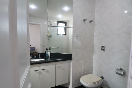 Apartamento para alugar com 259m², 4 quartos e 2 vagasBanheiro Suíte 2