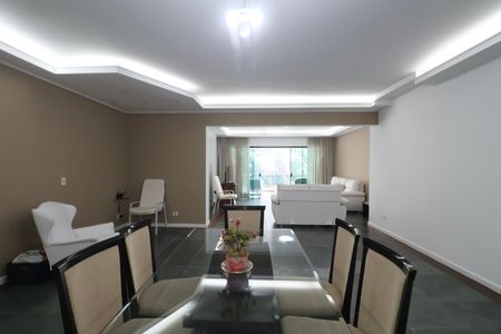 Apartamento para alugar com 259m², 4 quartos e 2 vagasSala