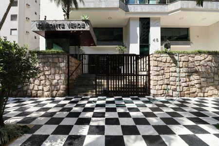 Apartamento para alugar com 259m², 4 quartos e 2 vagasFachada