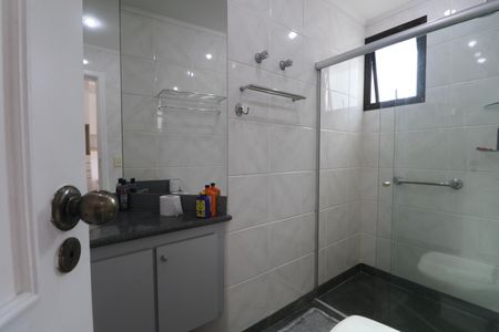 Apartamento para alugar com 259m², 4 quartos e 2 vagasBanheiro Suíte 3