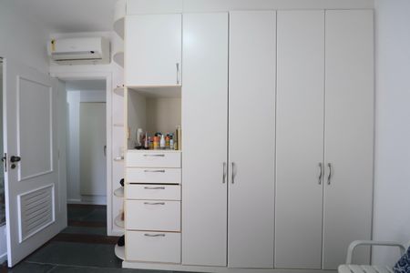 Apartamento para alugar com 259m², 4 quartos e 2 vagasSuíte 2