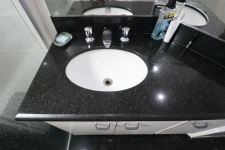 Apartamento para alugar com 259m², 4 quartos e 2 vagasBanheiro Suíte 2