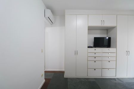 Apartamento para alugar com 259m², 4 quartos e 2 vagasSuíte