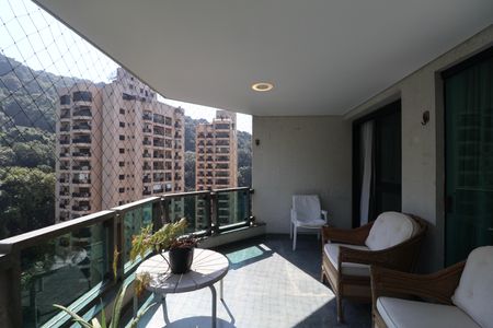 Apartamento para alugar com 259m², 4 quartos e 2 vagasVaranda da Sala