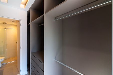 Apartamento para alugar com 74m², 1 quarto e 1 vagaCloset da suíte