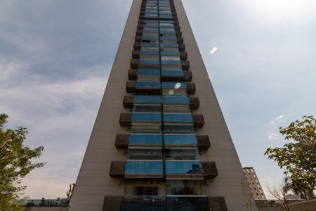 Apartamento para alugar com 74m², 1 quarto e 1 vagaEdifício