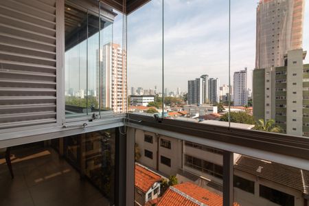 Apartamento para alugar com 74m², 1 quarto e 1 vagaVaranda
