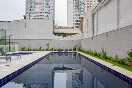 Apartamento à venda com 42m², 1 quarto e sem vagaÁrea comum - Piscina