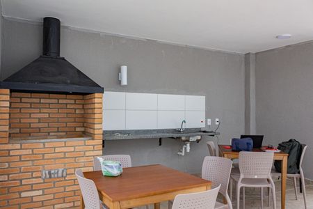 Apartamento à venda com 42m², 1 quarto e sem vagaÁrea comum - Churrasqueira