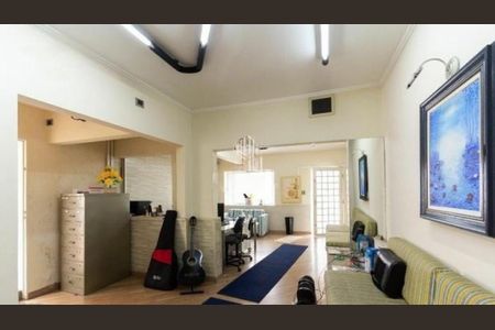 Casa à venda com 3 quartos, 200m² em Vila Nova Conceição, São Paulo