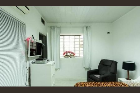 Casa à venda com 3 quartos, 200m² em Vila Nova Conceição, São Paulo