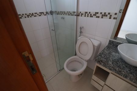 Apartamento para alugar com 59m², 2 quartos e 1 vagaBanheiro da Suíte 2
