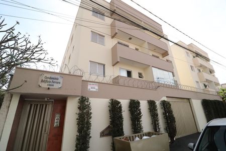 Apartamento para alugar com 59m², 2 quartos e 1 vagaFachada