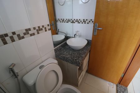 Apartamento para alugar com 59m², 2 quartos e 1 vagaBanheiro da Suíte 2