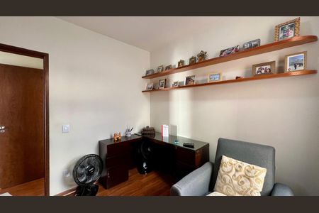 Apartamento à venda com 90m², 3 quartos e 1 vagaQuarto 1
