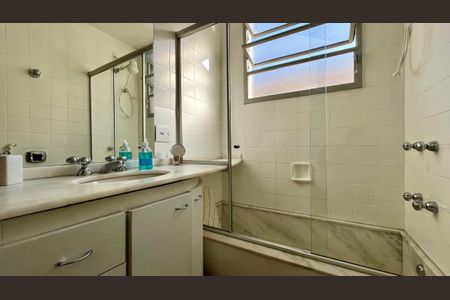 Apartamento à venda com 90m², 3 quartos e 1 vagaBanheiro