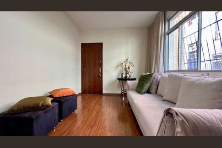 Apartamento à venda com 90m², 3 quartos e 1 vagaSala