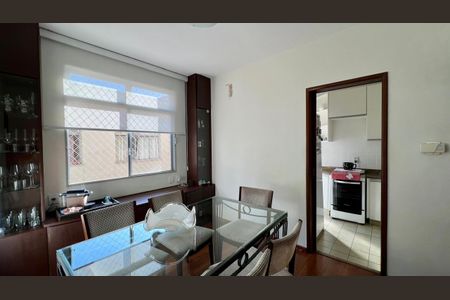 Apartamento à venda com 90m², 3 quartos e 1 vagaSala