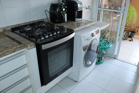 Apartamento para alugar com 63m², 2 quartos e 1 vagaÁrea de Serviço