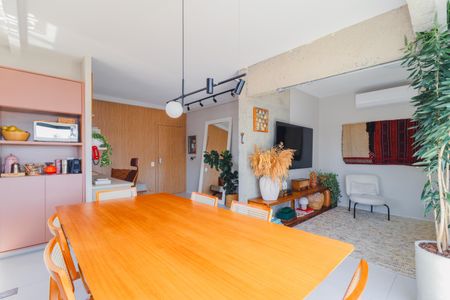 Apartamento à venda com 72m², 1 quarto e 2 vagas Apartamento à venda com 72m², 1 quarto e 2 vagasSala