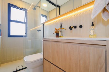 Apartamento à venda com 72m², 1 quarto e 2 vagas Apartamento à venda com 72m², 1 quarto e 2 vagasBanheiro da Suíte