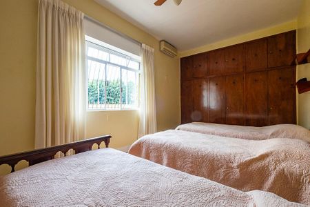 Casa para alugar com 320m², 3 quartos e 5 vagasSuíte