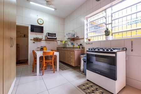 Casa para alugar com 320m², 3 quartos e 5 vagasCozinha