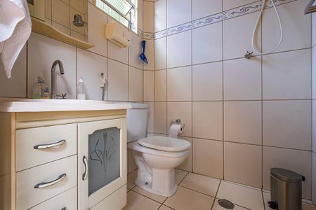 Casa para alugar com 320m², 3 quartos e 5 vagasQuintal - Banheiro