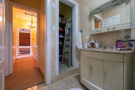 Casa para alugar com 320m², 3 quartos e 5 vagasBanheiro Social