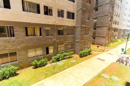Apartamento à venda com 42m², 2 quartos e 1 vaga Apartamento à venda com 42m², 2 quartos e 1 vagaVista da Cozinha e Área de Serviço