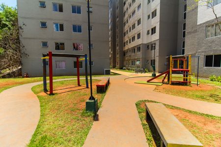 Apartamento à venda com 42m², 2 quartos e 1 vaga Apartamento à venda com 42m², 2 quartos e 1 vagaÁrea comum - Playground
