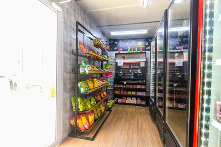 Apartamento à venda com 42m², 2 quartos e 1 vaga Apartamento à venda com 42m², 2 quartos e 1 vagaMini Mercado