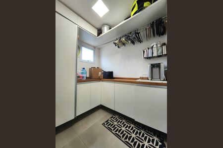 Apartamento à venda com 111m², 3 quartos e 1 vagaÁrea de Serviço