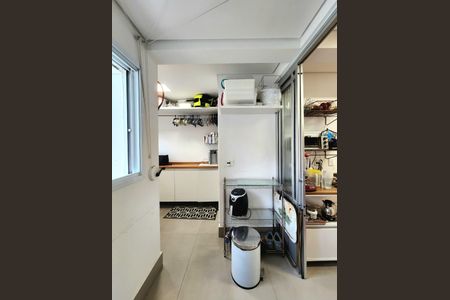 Apartamento à venda com 111m², 3 quartos e 1 vagaÁrea de Serviço