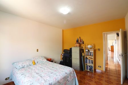 Casa à venda com 195m², 3 quartos e 2 vagasQuarto 2