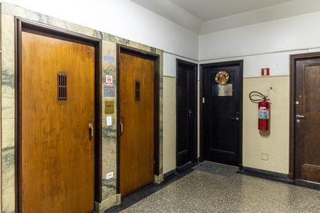 Apartamento para alugar com 105m², 2 quartos e sem vagaElevadores