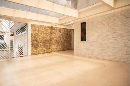 Casa para alugar com 245m², 4 quartos e 3 vagasGaragem