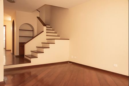 Casa para alugar com 245m², 4 quartos e 3 vagasSala